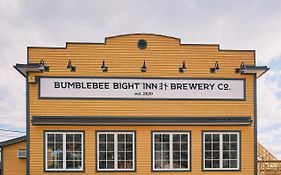 Bumblebee Bight Inn