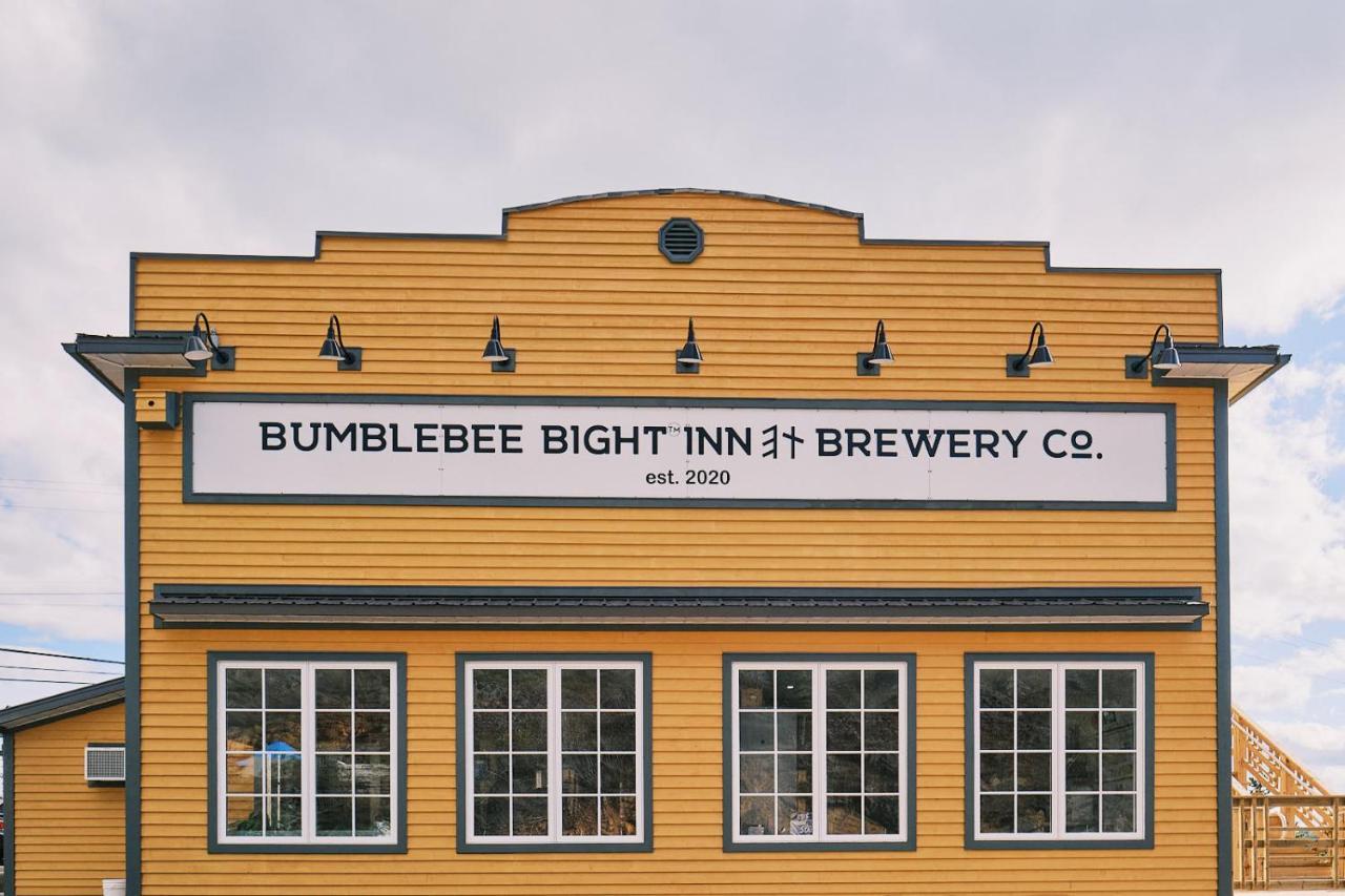 Bumblebee Bight Inn Pilley's Island Exterior photo